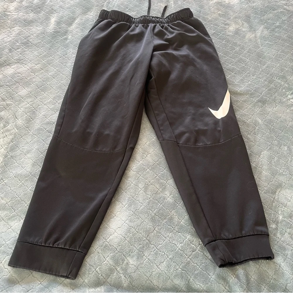 Nike Boys Black Swoosh Logo Athletic Jogger Pants Elastic Waist Size M 10-12